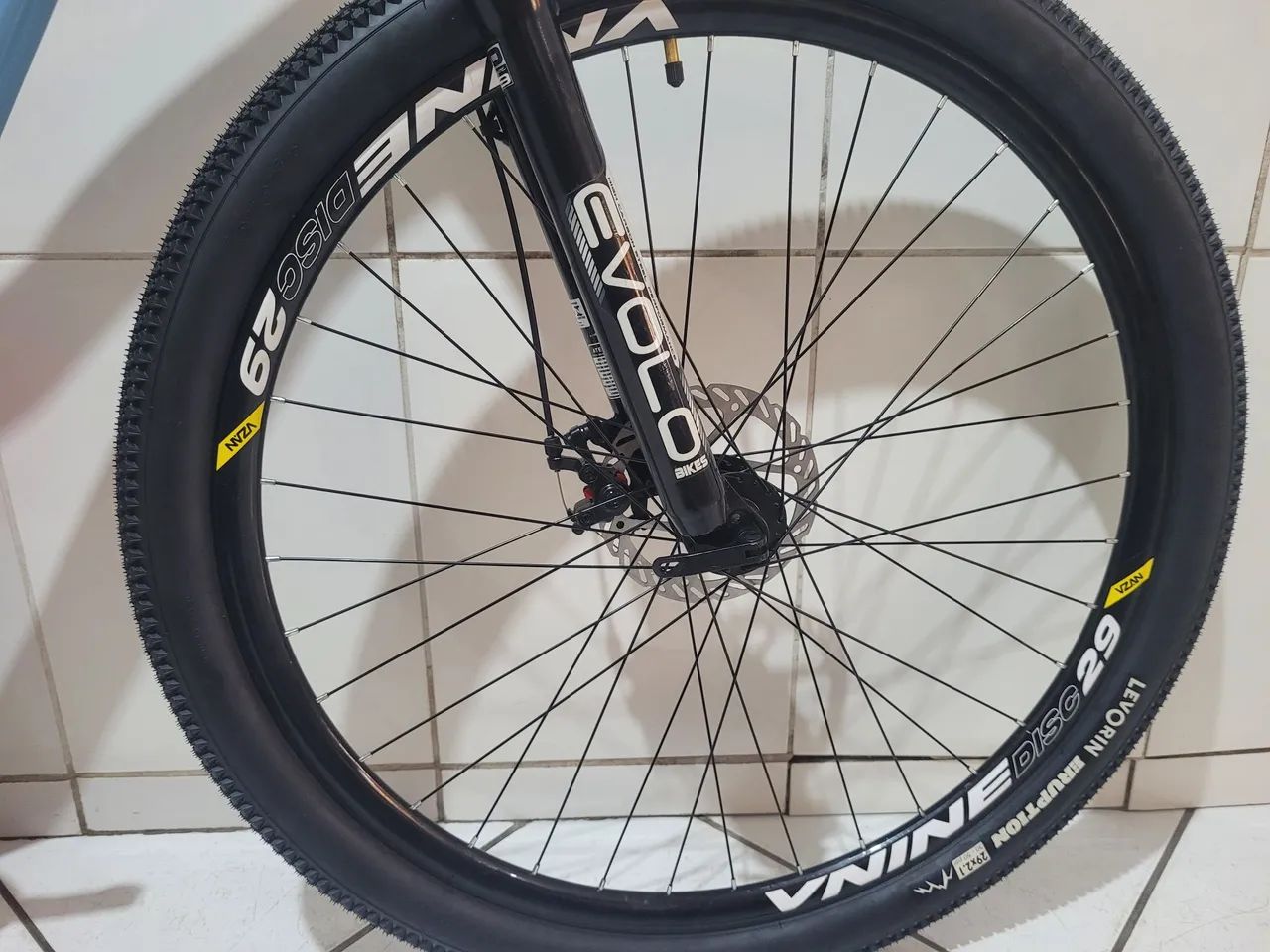 Bicicleta Aro 29x15 Absolute Quadro alumínio (NOVA) - Foto 3