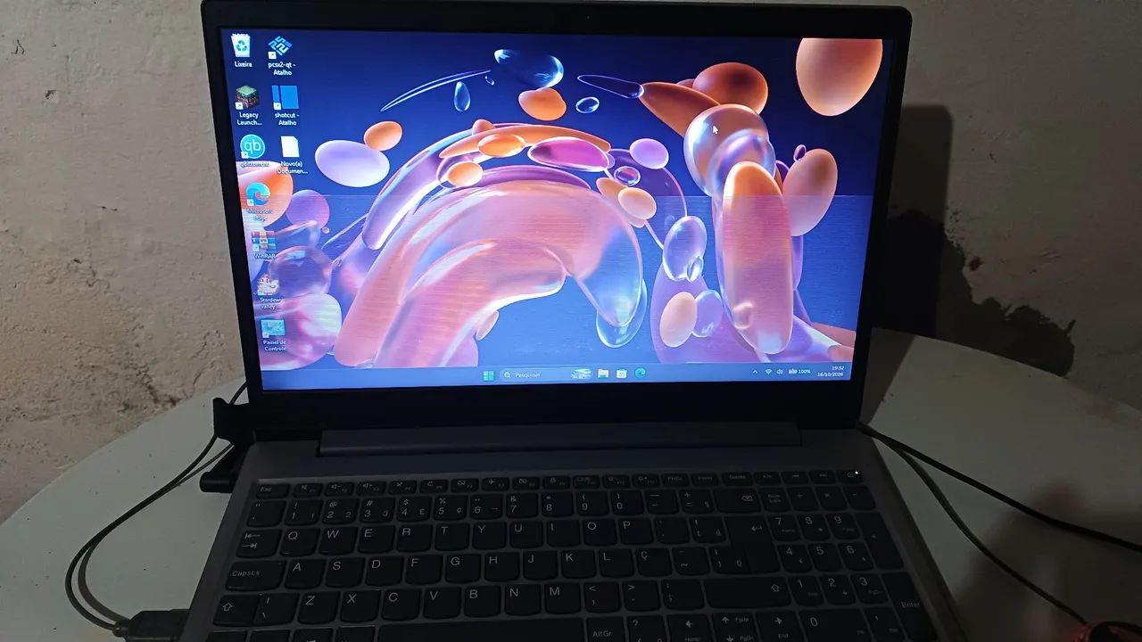 Vendo notebook velho 