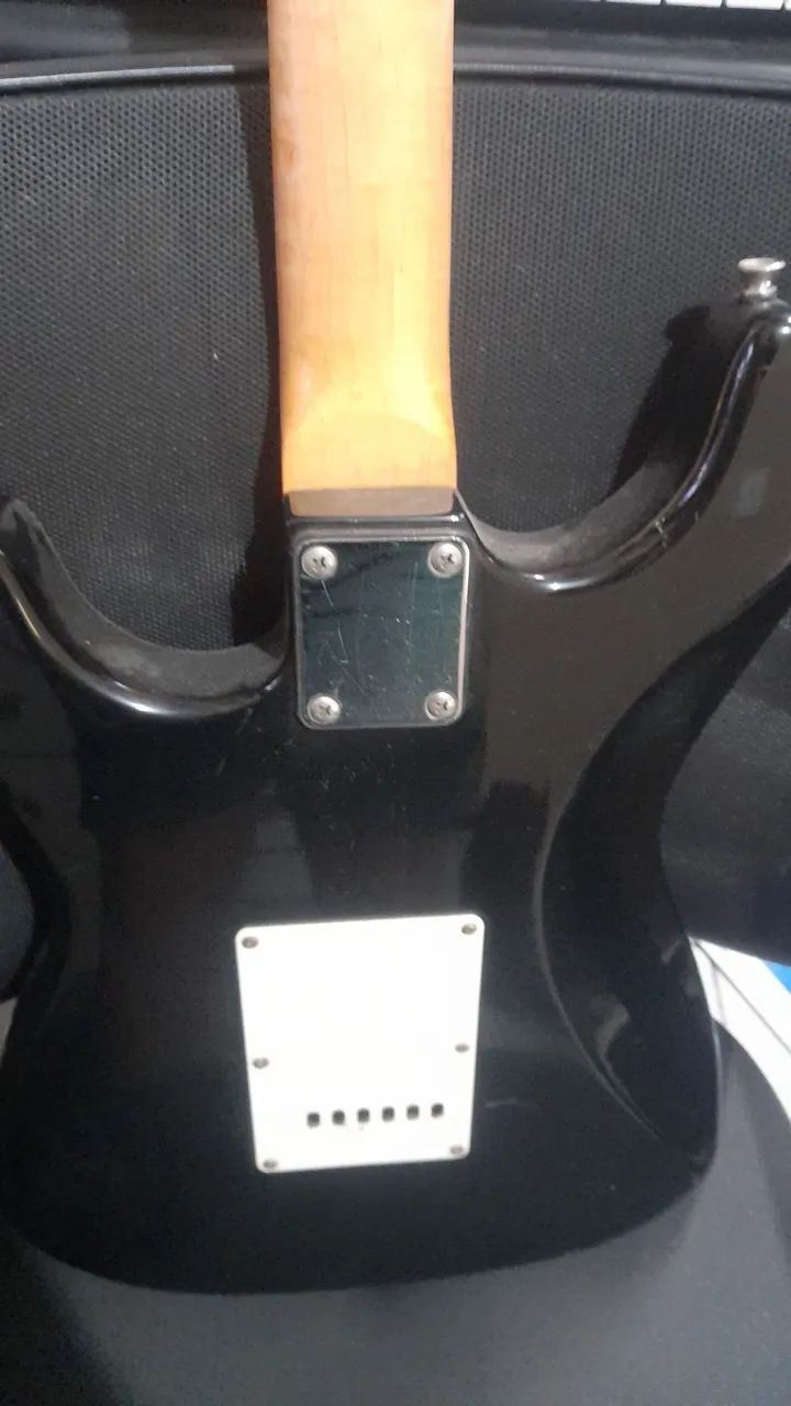 Guitarra (Usada) - Foto 2