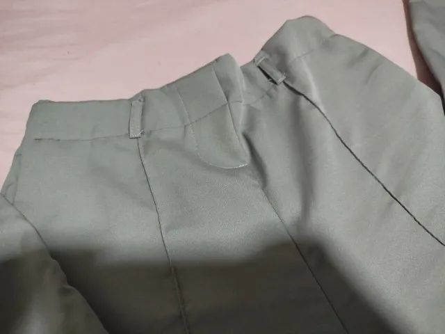 Calça de Alfaiataria Cinza - Foto 2