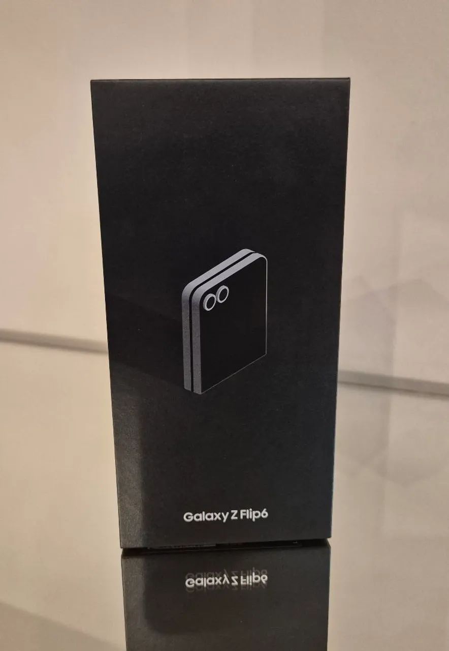 Smartphone Samsung Z Flip 6 LACRADO