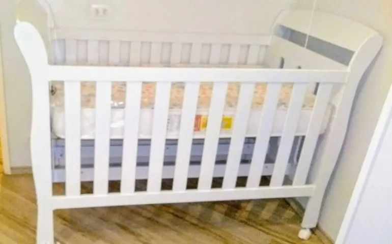Berço americano com colchão  - Foto 2