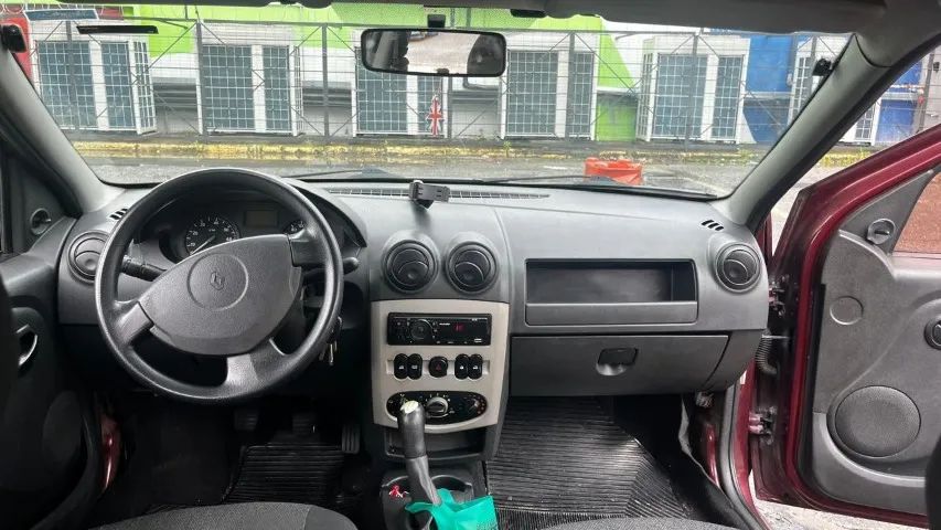 Renault Logan Expression Hi-flex 1.6 8V 4P 2008 - Foto 4
