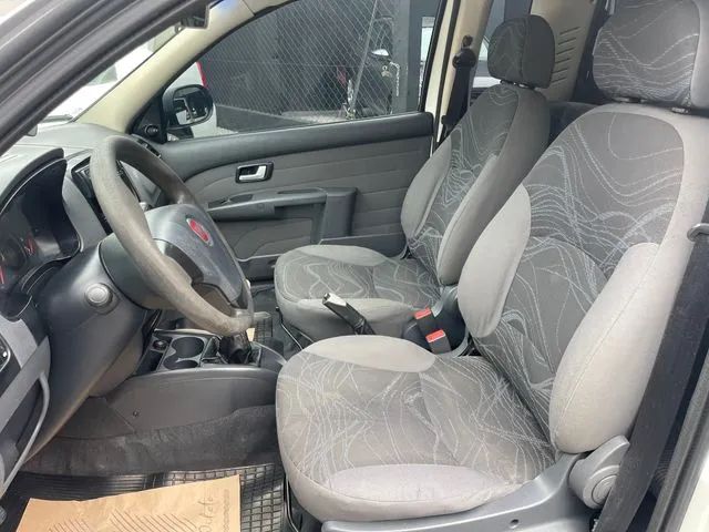 Fiat Strada 1.4 MPI Fire Flex 8V CE 2013 - Foto 5