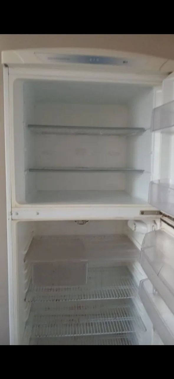 Geladeira com defeito R$300,00  - Foto 4