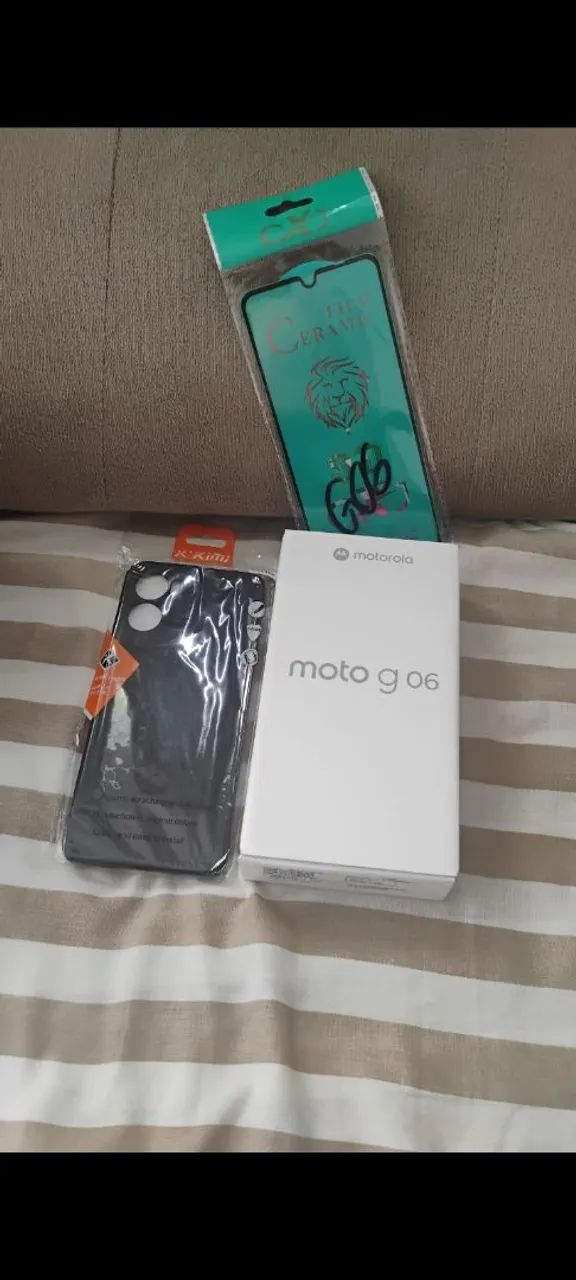 CELULAR MOTOROLA G06 LARANJA