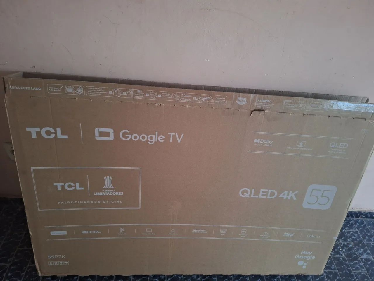 Caixa de papelão para TV 