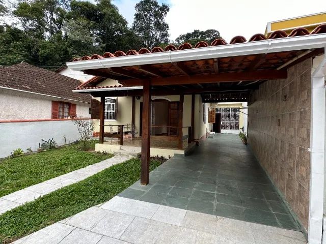 Alugo casa no Quart. Ingelhein com 3 quartos, quintal e garagem  - Foto 3