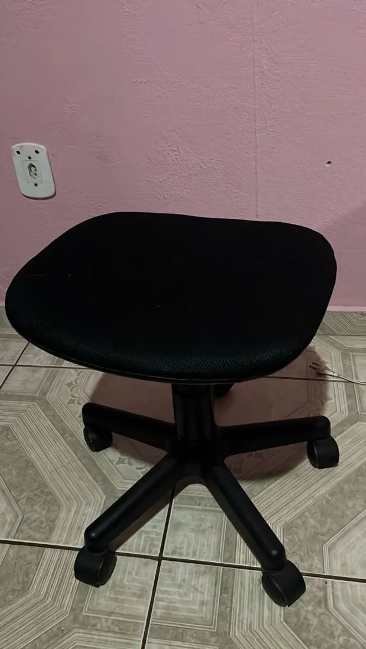 Vendo maca luxo mocho e carrinho auxiliar 