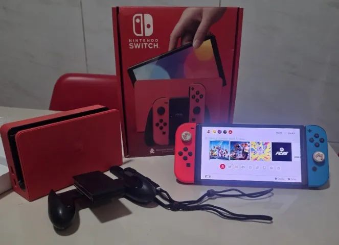 Nintendo Switch OLED Vermelho Edição Super Mario com 64 GB - Usado