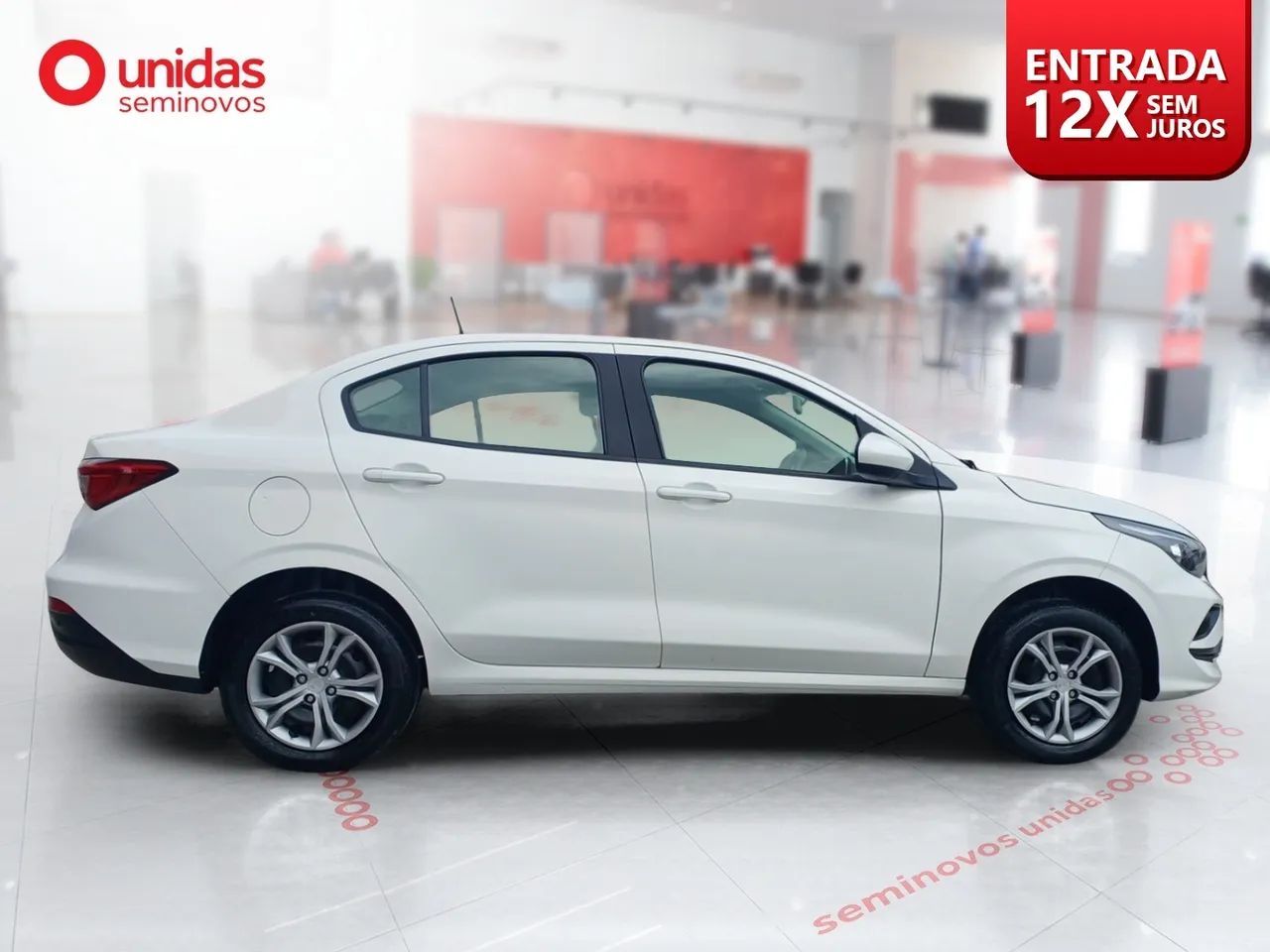 Fiat Cronos DRIVE 1.3 8V Flex, foto 4 de 16