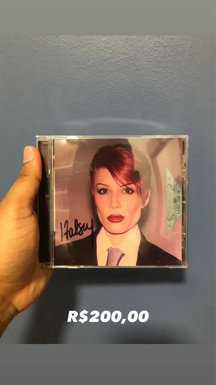 Cd autografado Halsey