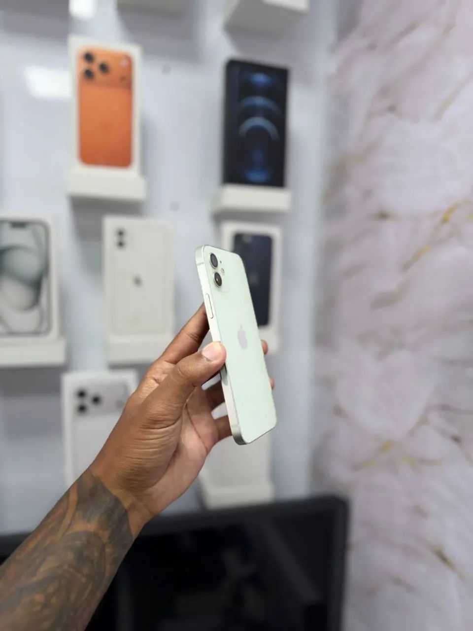 IPHONE 12 128GB VERDE<br>R$ 1.799,00 - Foto 4