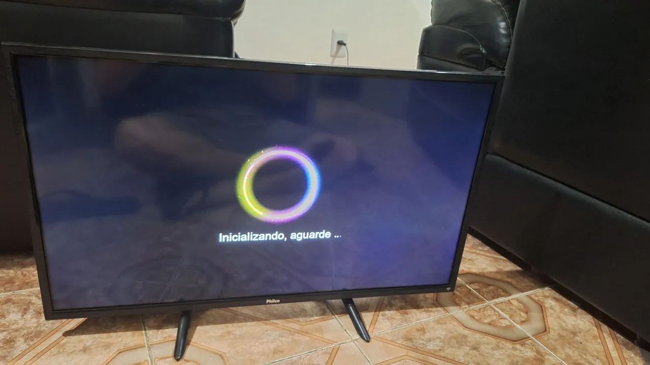 VENDA RÁPIDA!! TV Smart Philco 32 Polegadas - Excelente Opção para Sua Casa. - Foto 5