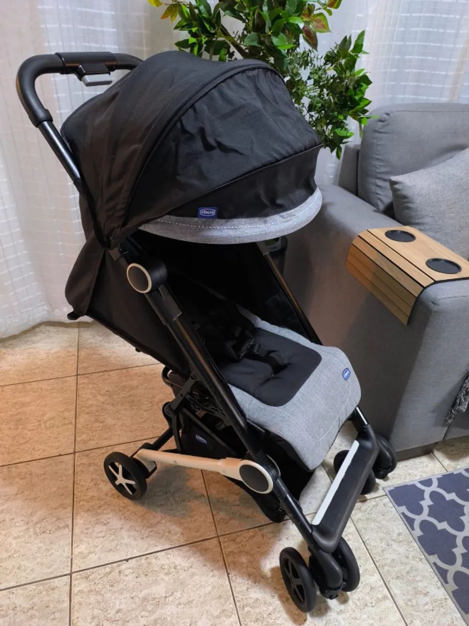 Carrinho de passeio Chicco Miinimo Black Night. Ultra compacto.
