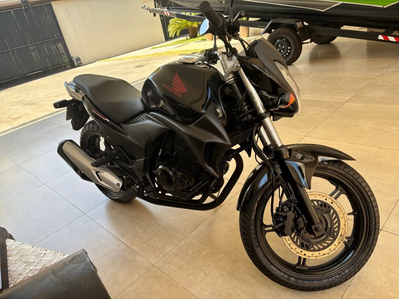 Vendo CB 300R 2010  - Foto 2