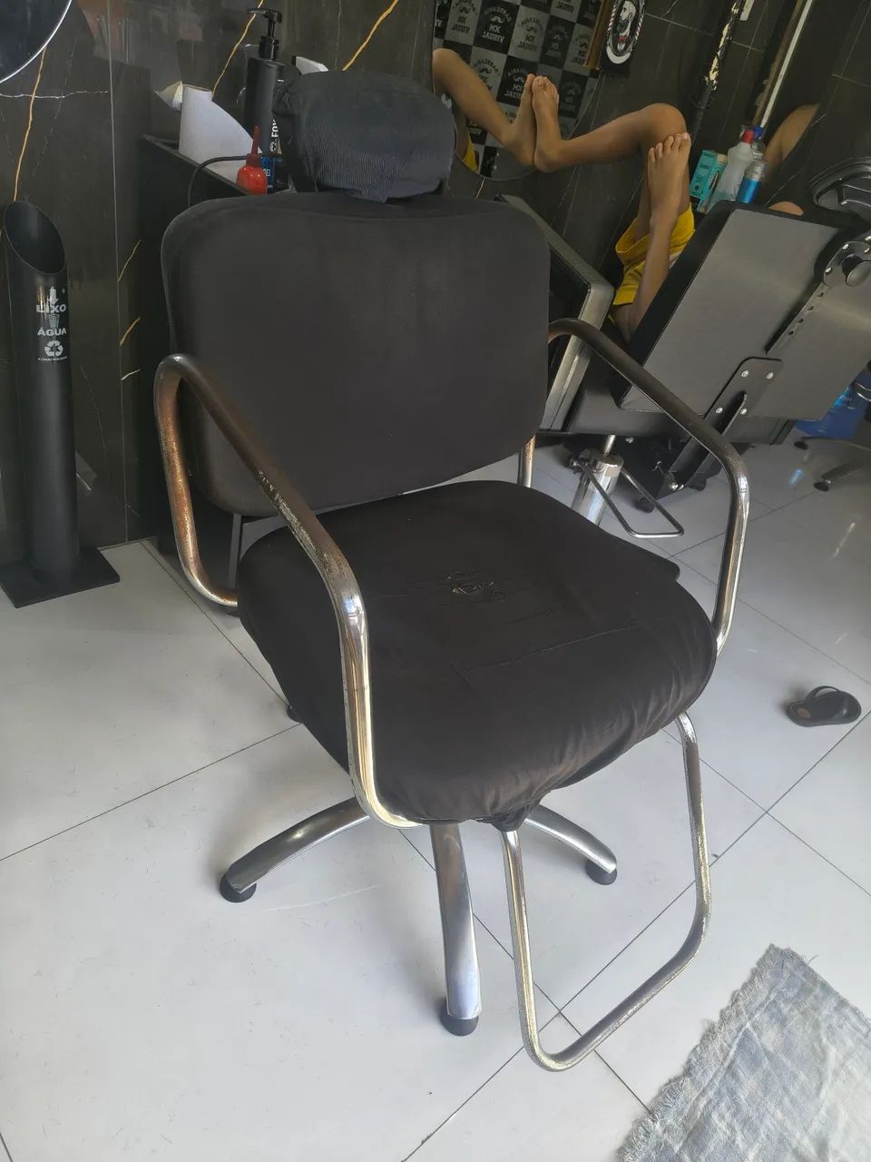 Cadeira de barbeiro  - Foto 3