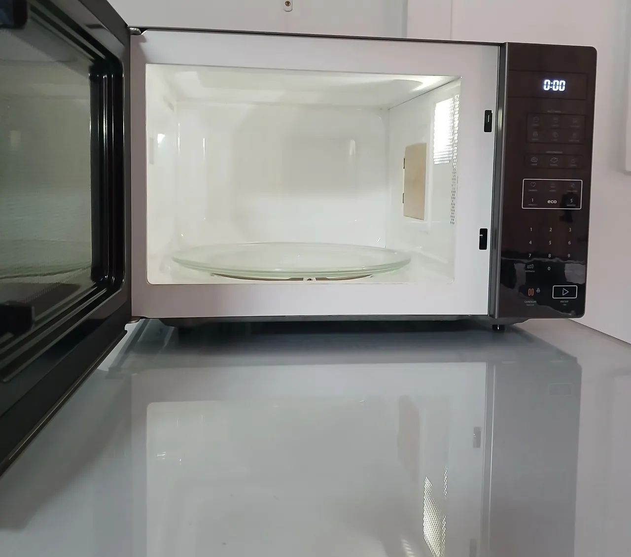 Micro-ondas Toshiba 35L  - Foto 3