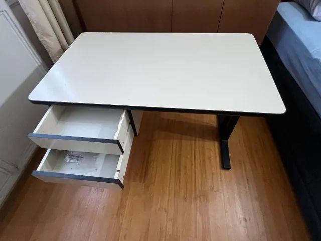 Mesa de Escritório Usada em Ótimo Estado - Foto 3