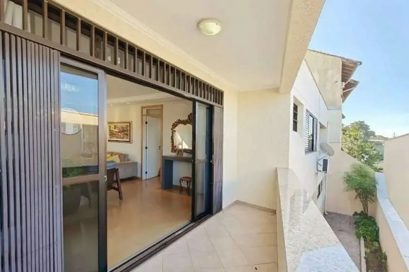 Casa à venda, 4 quartos, 1 suíte, 4 vagas, Coqueiros - Florianópolis/SC - Foto 2