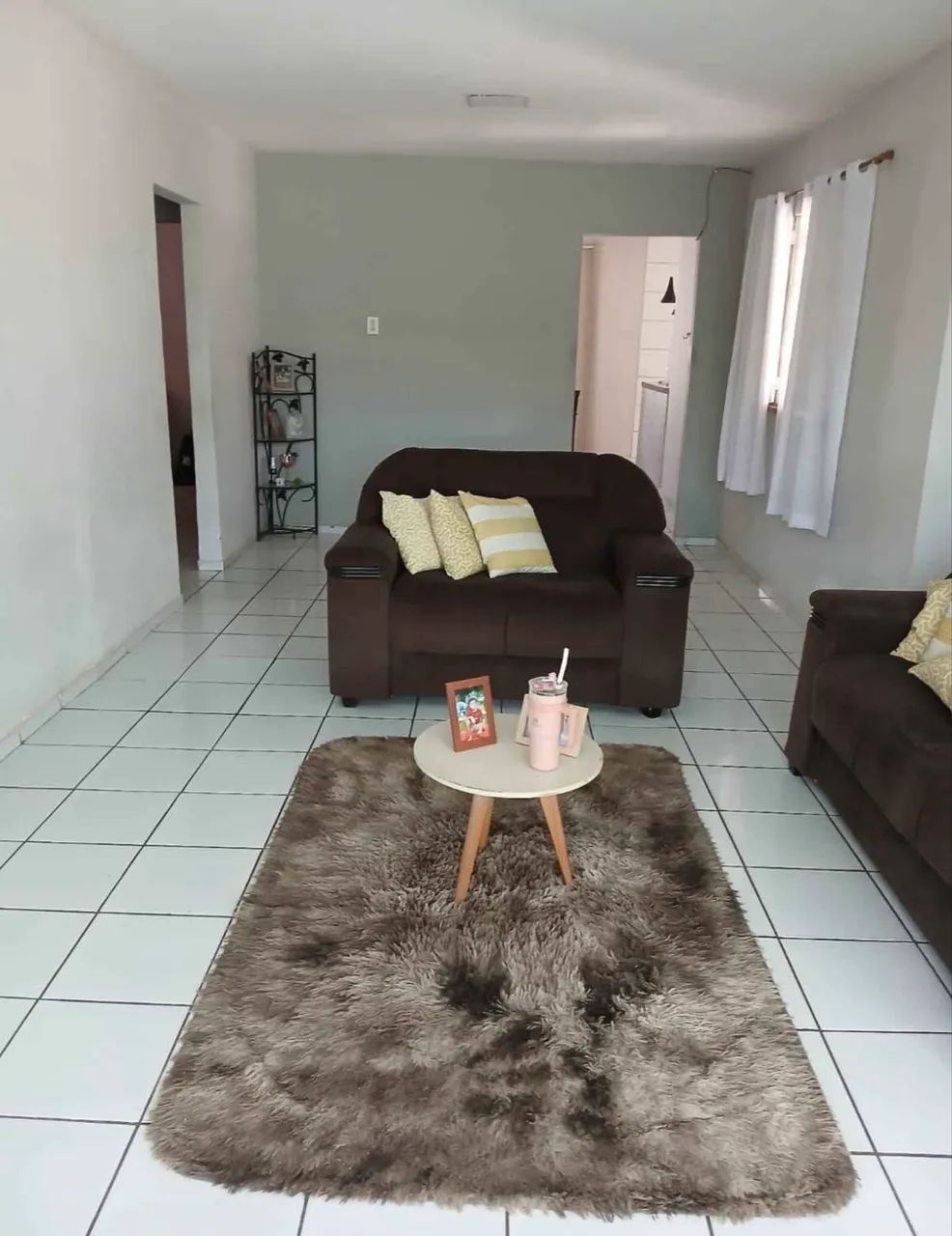 VENDO CASA COM 3 QUARTOS E DOIS BANHEIROS  - Foto 5
