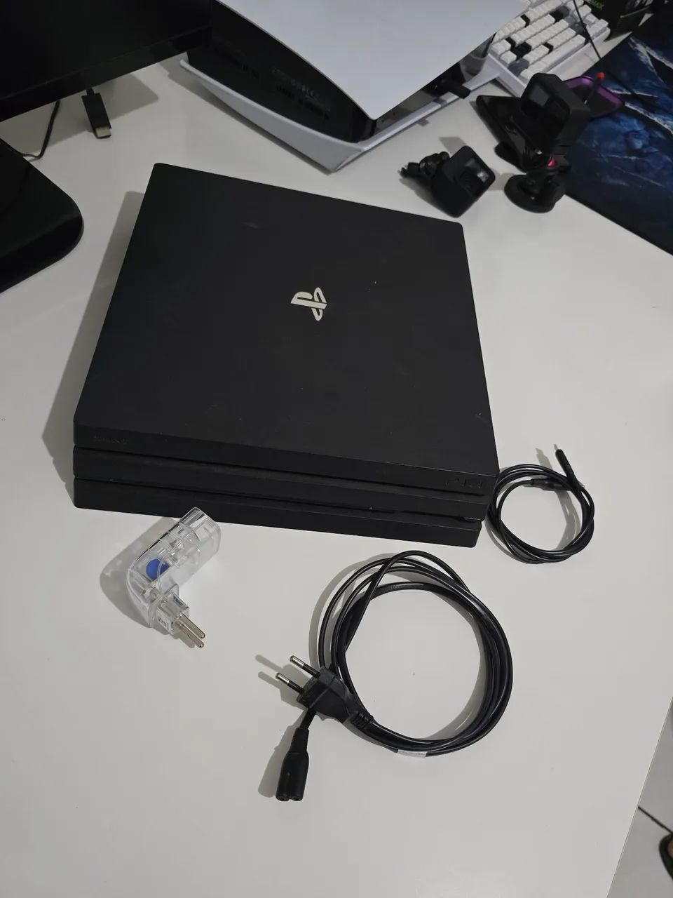 Ps4 Pro 4k venda ou troca - Foto 3