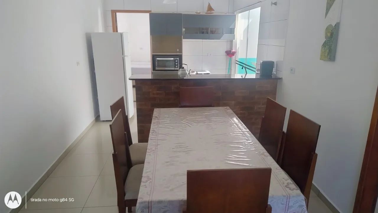 Linda casa com piscina ,ar cond.e 3 quartos  - Foto 2