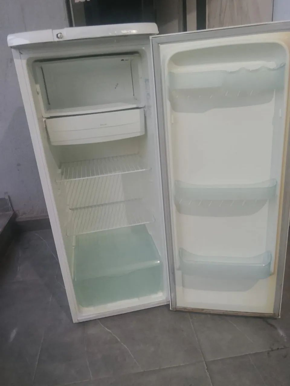 Geladeira Eletrolux  - Foto 4