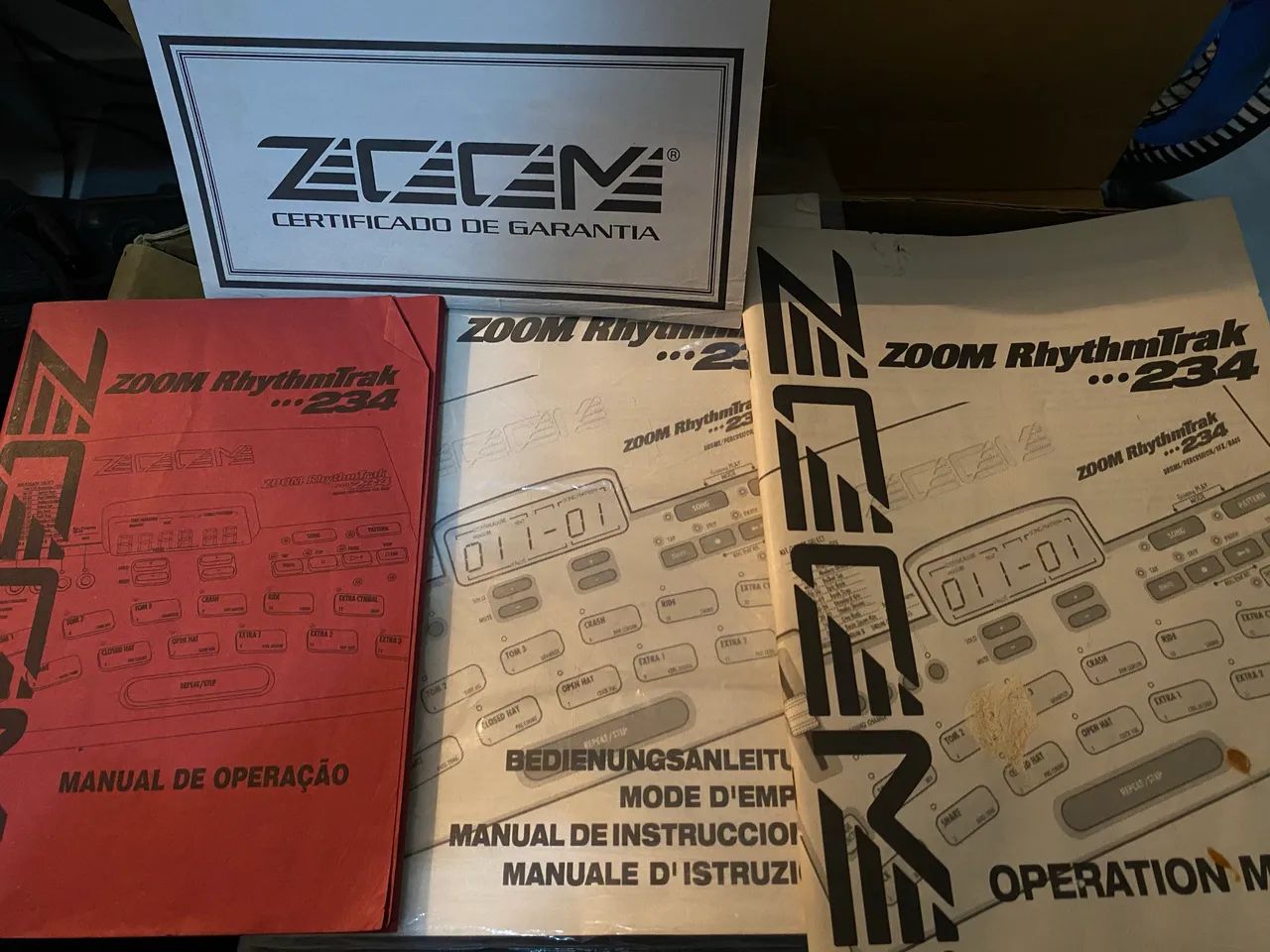 Drum Machine bateria eletrônica Zoom Rhythmtrack 234 vintage com