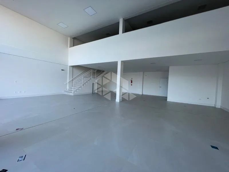 Loja 242.2M² - para Alugar