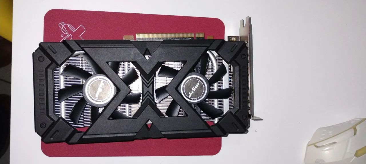 Placa de vídeo Rx 580 dataland com defeito