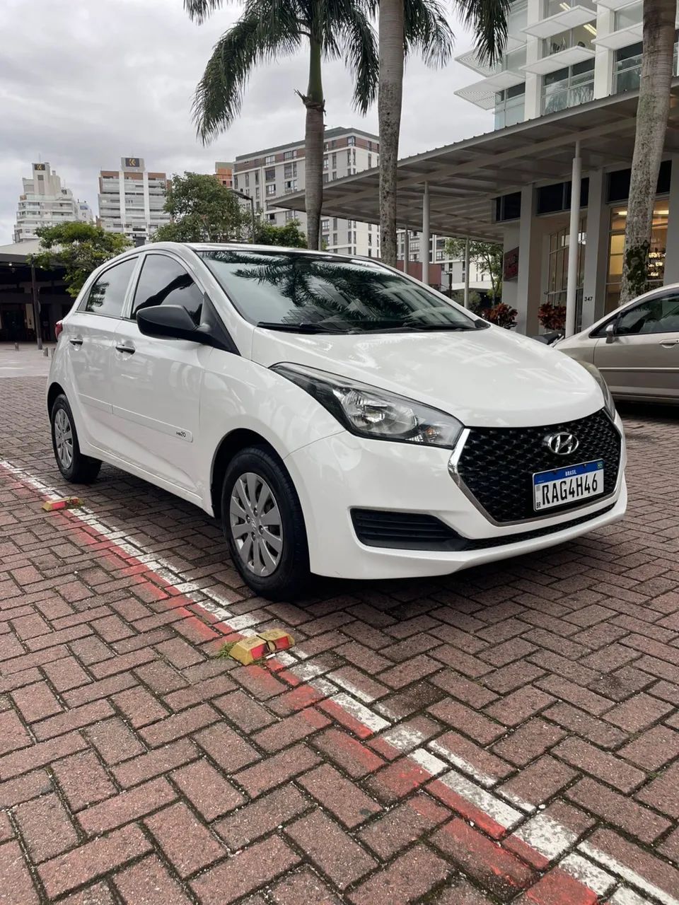 Hyundai HB20 Unique 1.0 Flex 12V Mec. 2019