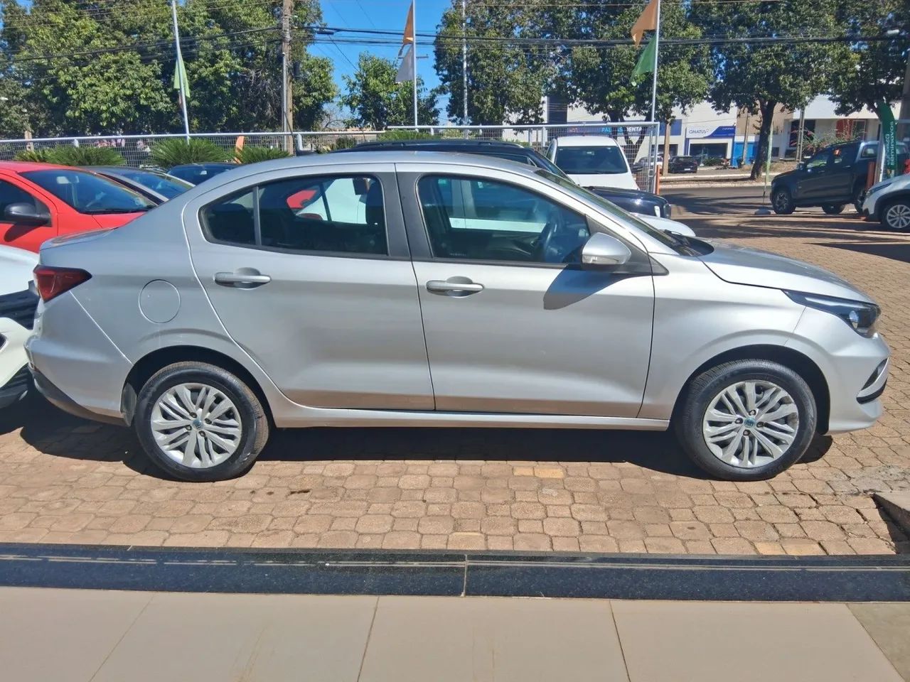 Fiat Cronos Drive 1.3 8V Flex 2024 - Foto 4