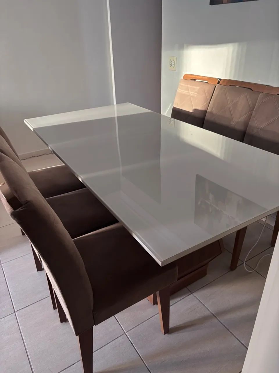 Mesa mdf com vidro -  6 cadeiras - Foto 3
