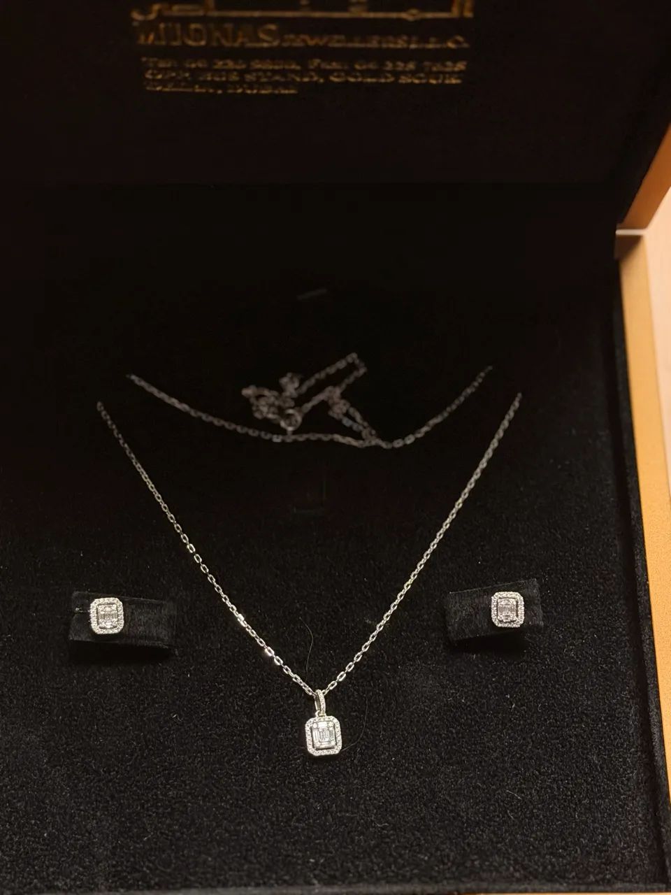 Conjunto Colar e Brincos Ouro Branco 18k com Diamantes - Foto 2
