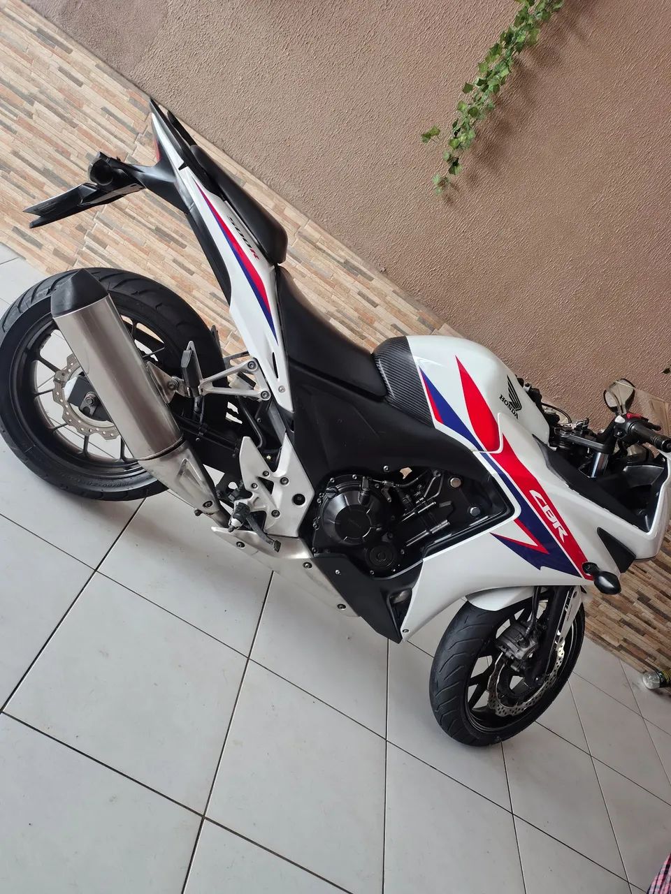 HONDA CBR 500R 2014 BEM CONSERVADA!