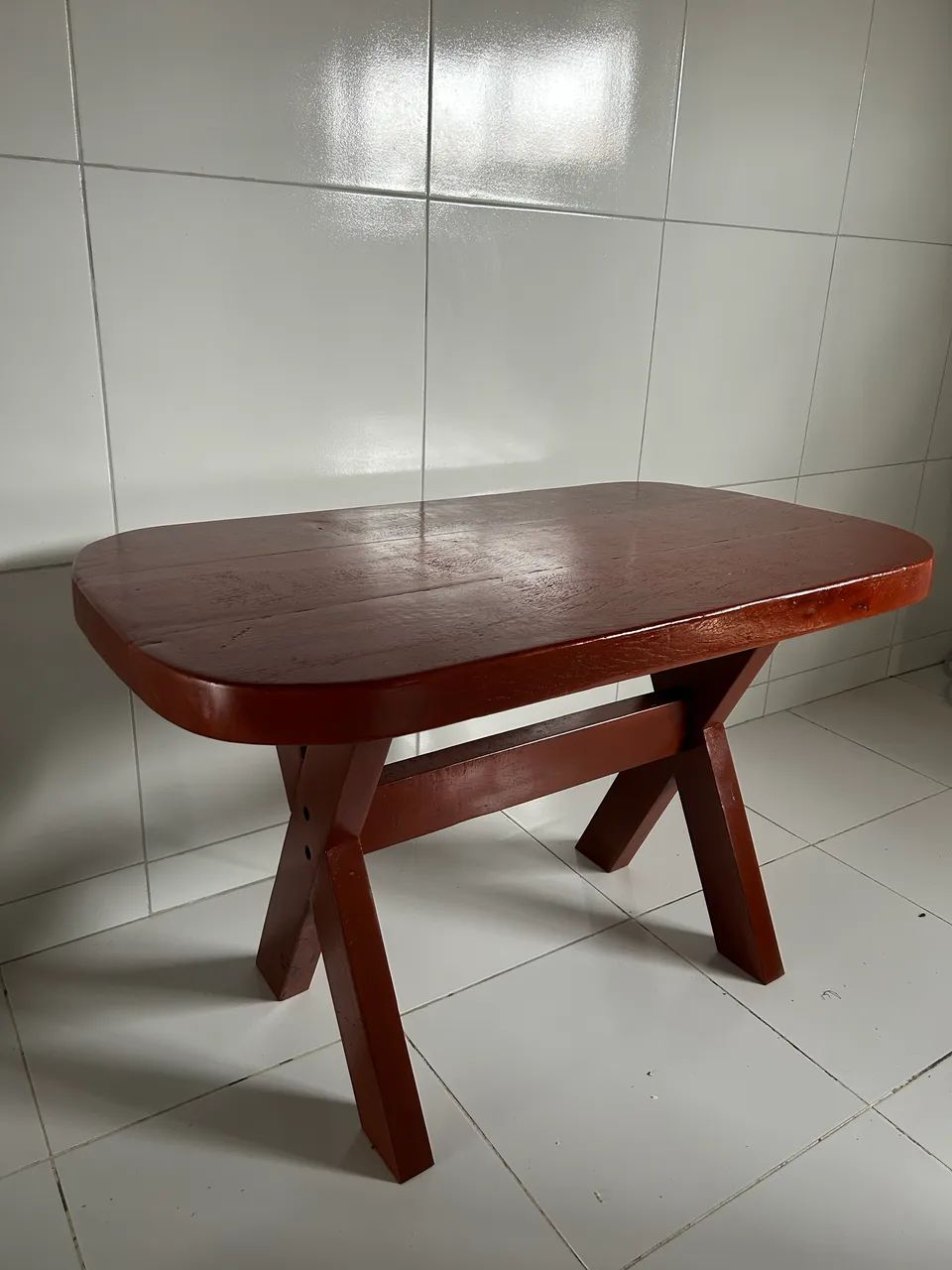 MESA EM MADEIRA MACIÇA À VENDA