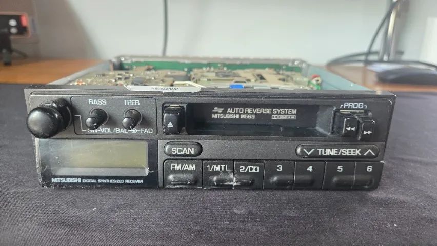 Auto radio Mitsubishi M569