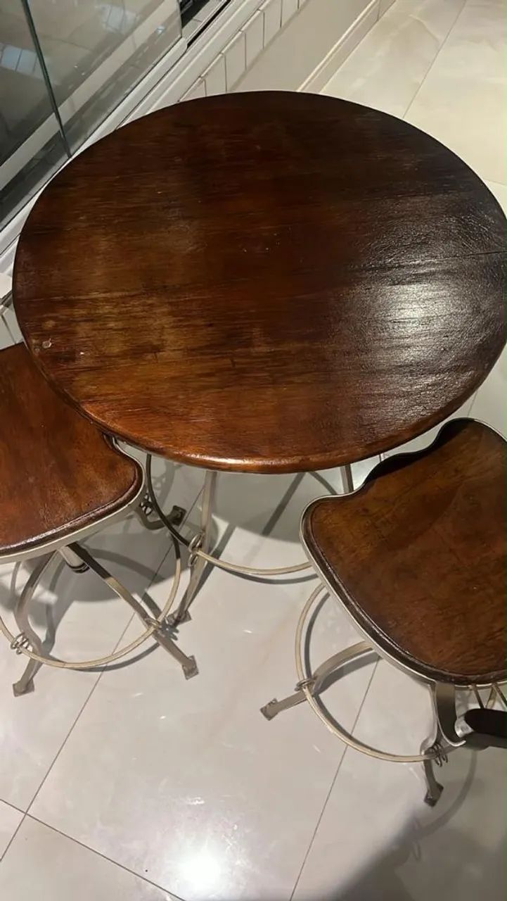 Mesa Bistrô Alta com 4 Banquetas  - Foto 4