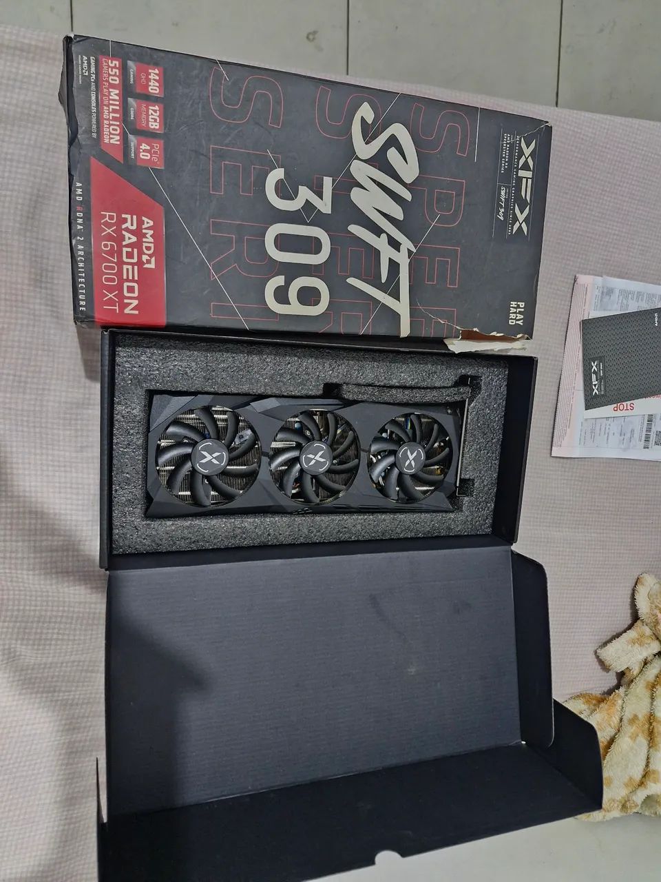 Placa de vídeo AMD Radeon RX 6700 XT! Com 12GB de memória. - Foto 3