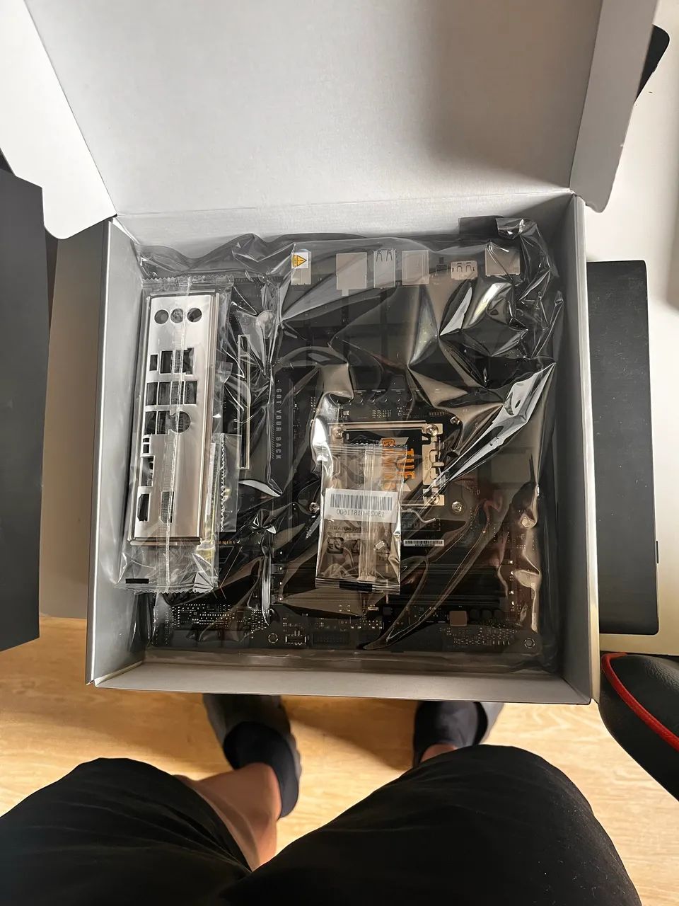 Placa-mãe ASUS TUF Gaming B650M-E AM5 DDR5 Nova Lacrada - Foto 3