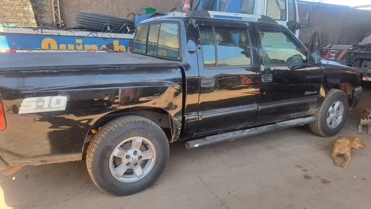 Chevrolet S10 S10 Pick-Up Luxe 2.8 4x2 CD TB Int.Dies. 2001