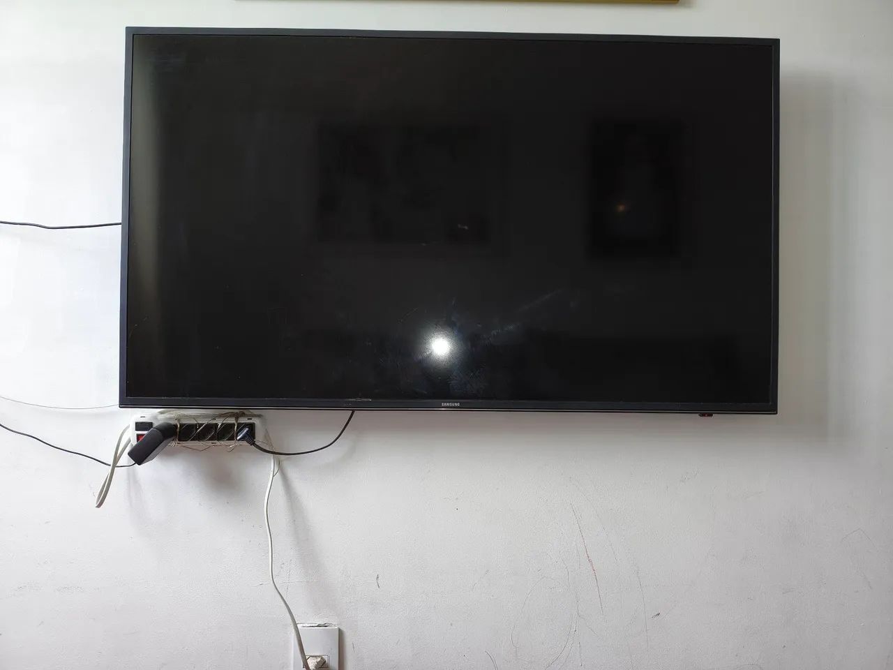 Vendo Smart TV Samsung 4K de 50 polegadas, modelo UN50MU6100G para retirar peças 
