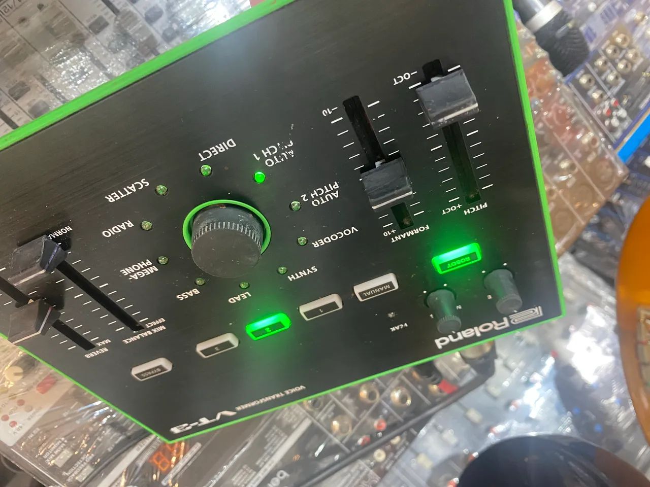 Multi Efeito para Voz Roland VT-3 Voice Transformer - Equipamentos