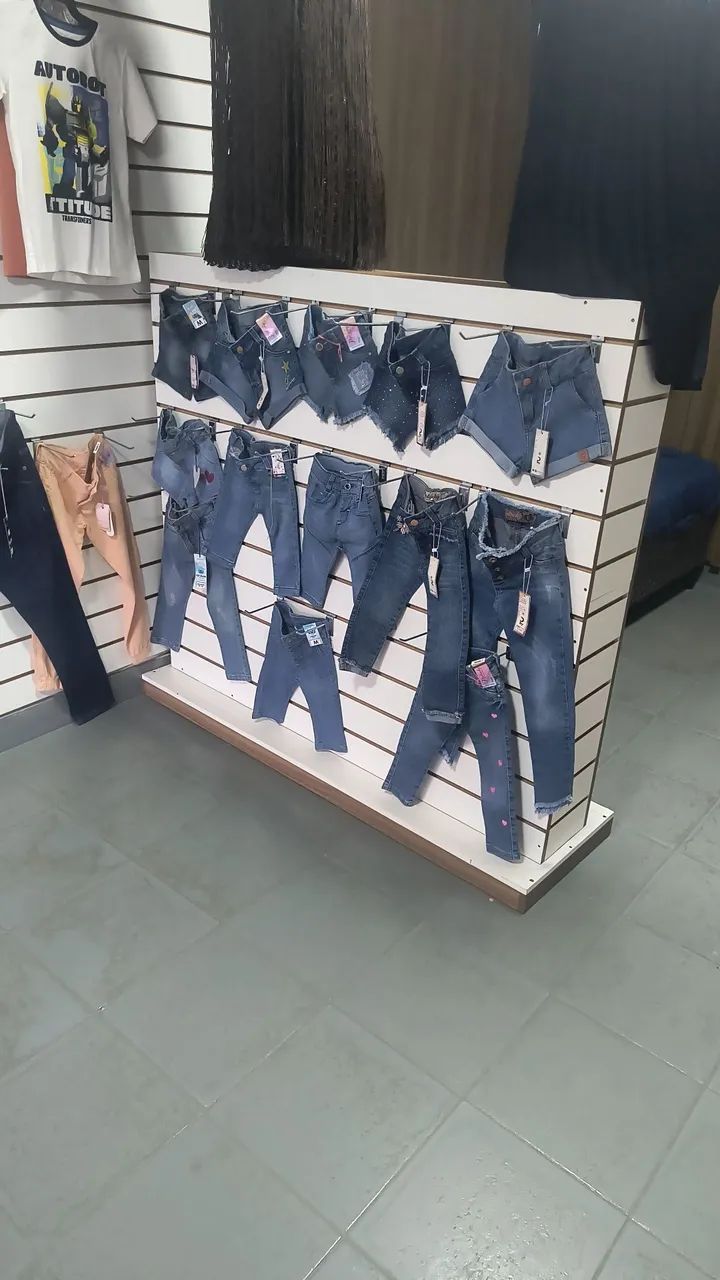 Vendo Loja de maquiagem e bijuterias - Foto 4