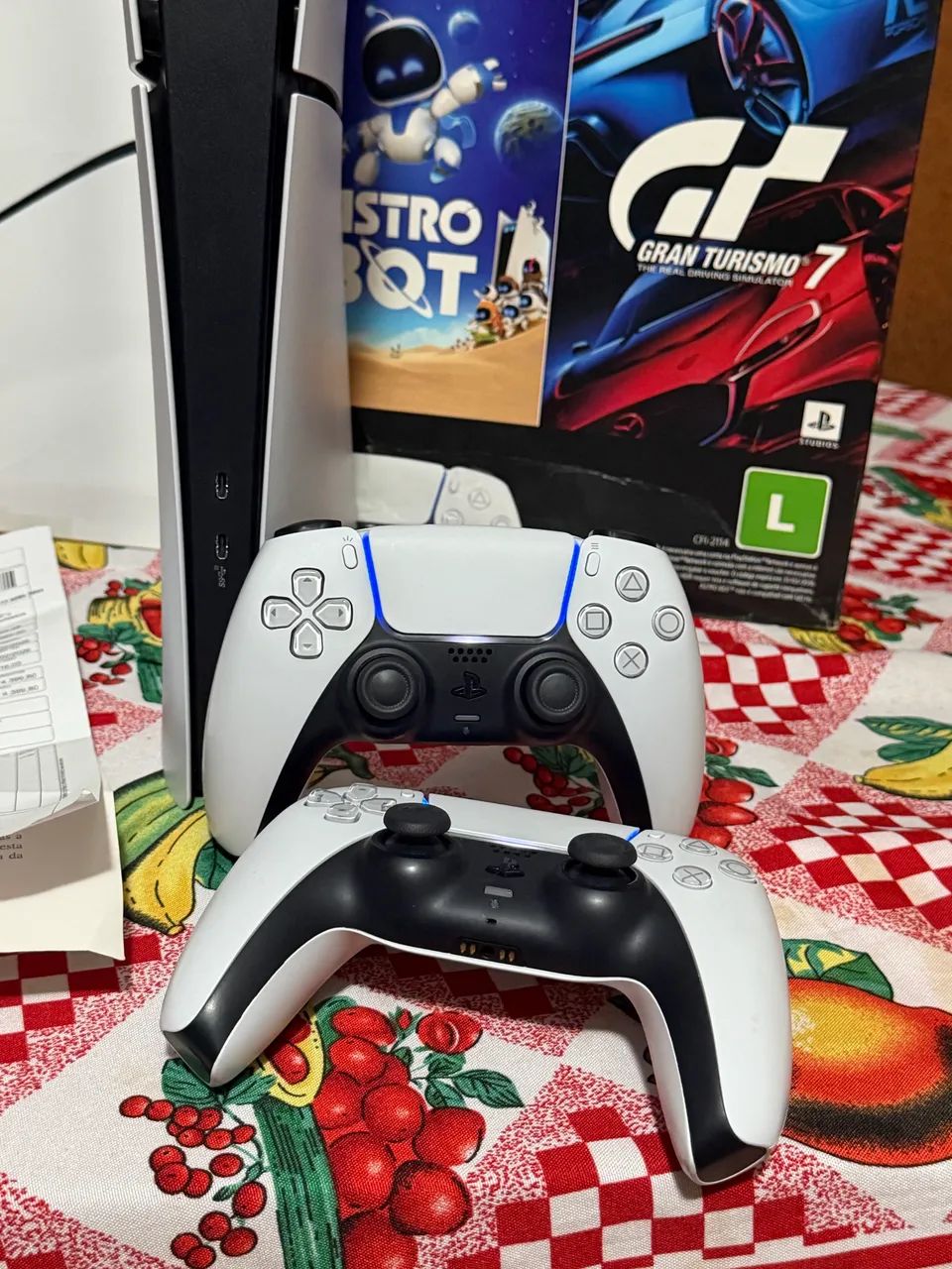 Ps5 slim digital com 2 controles - Foto 2