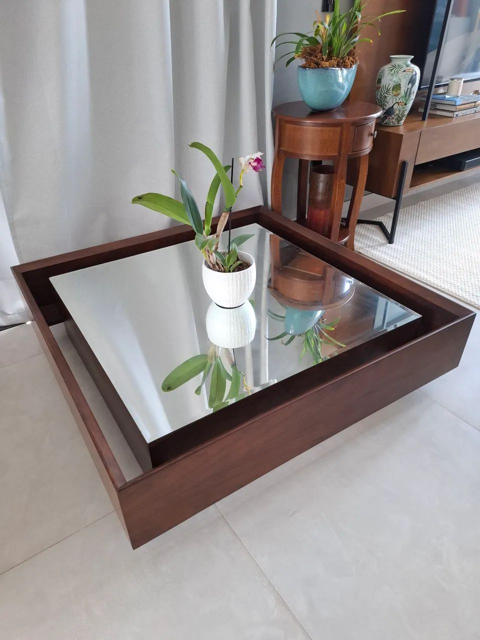 Mesa de centro com espelho 1,40