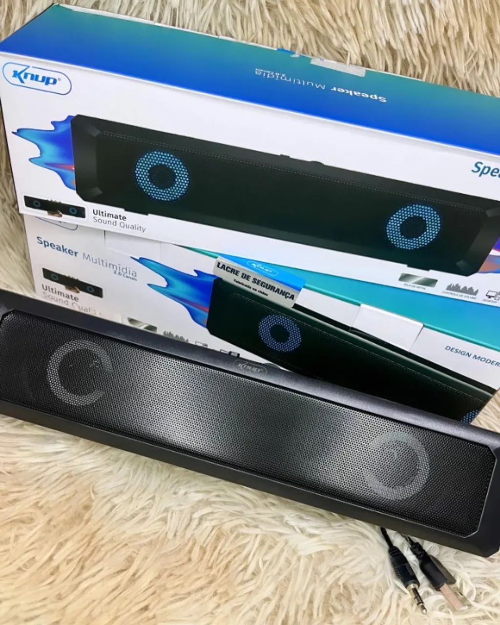 Caixa de som para computador, notebook e aparelhos com entrada USB.  6W