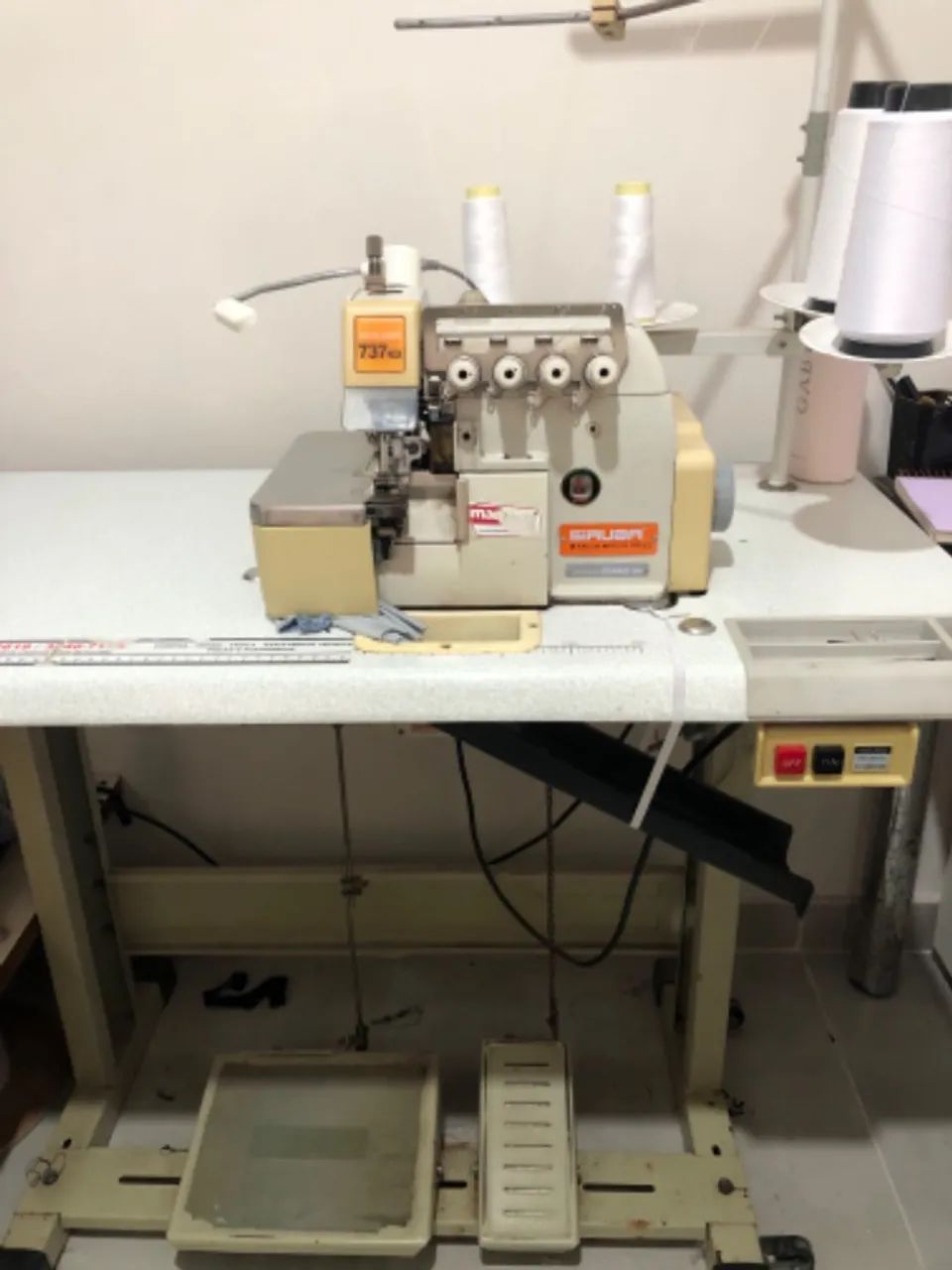 Maquina overlock ponto cadeia