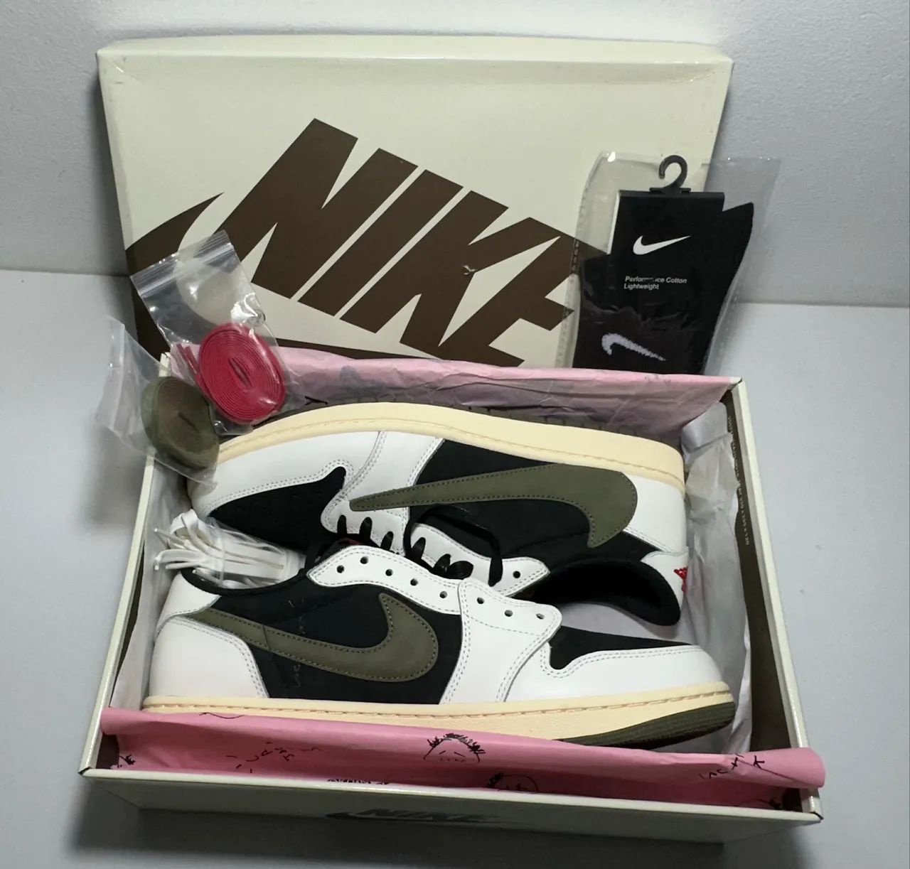 Nike Travis Scott Air Jordan 1 Low Olive